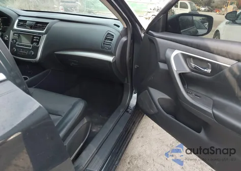 2017 Nissan Altima 2.5 S из США, поврежденный, VIN 1N4AL3AP4HC159628